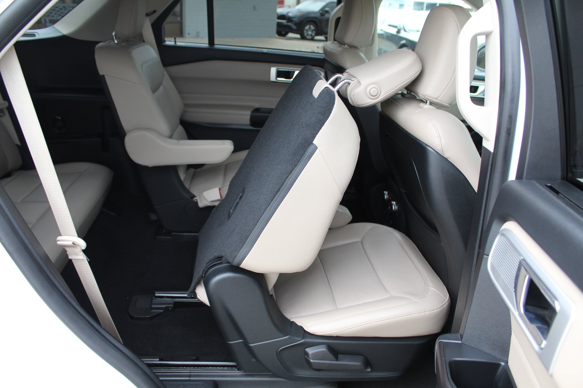 Used 2020 Ford Explorer Limited AWD/4WD image 21
