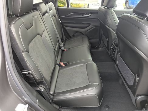New 2025 Jeep Grand Cherokee Altitude RWD image 35