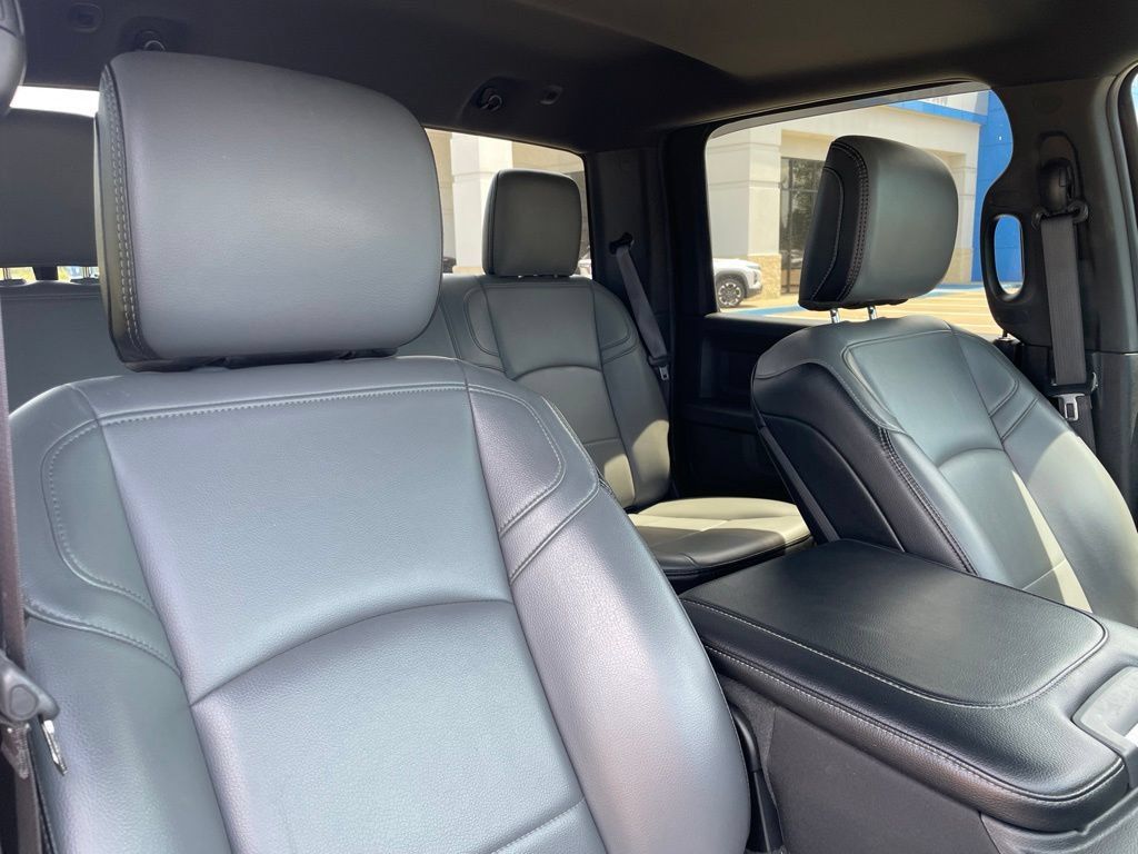 Used 2022 RAM 2500 Tradesman w/ Chrome Appearance Group AWD/4WD image 36