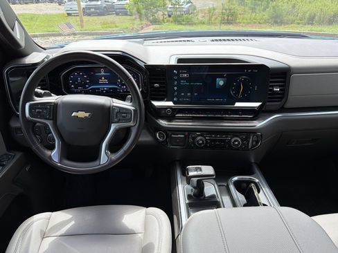 Used 2023 Chevrolet Silverado 1500 LTZ AWD/4WD image 23