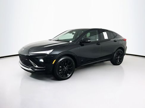 Used 2025 Buick Envista Sport Touring image 3