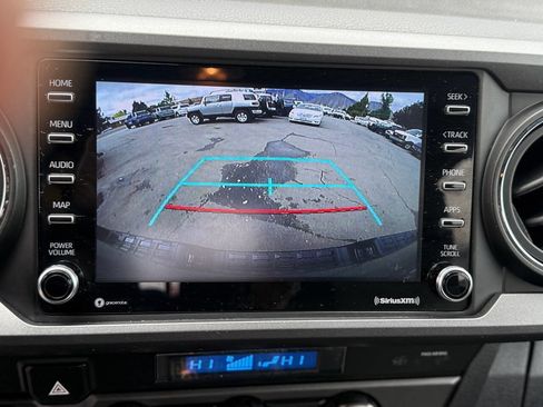 Used 2022 Toyota Tacoma TRD Off-Road image 29