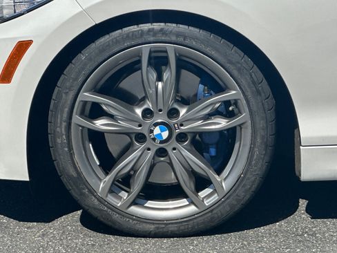 Used 2015 BMW M235i Convertible RWD image 38