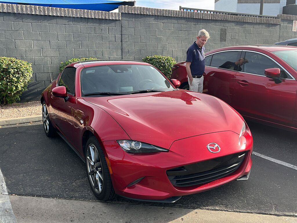 Used 2023 MAZDA MX-5 Miata Grand Touring RWD image 2