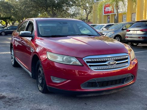Used 2010 Ford Taurus Limited image 2