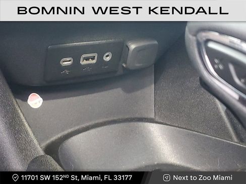 Used 2023 Chevrolet Malibu RS image 27