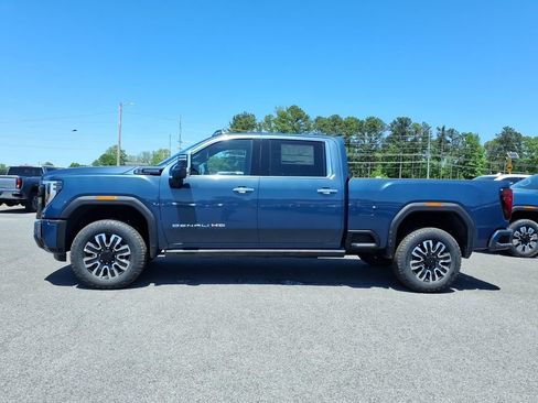 New 2026 GMC Sierra 2500 Denali Ultimate w/ Max Trailering Package AWD/4WD image 4