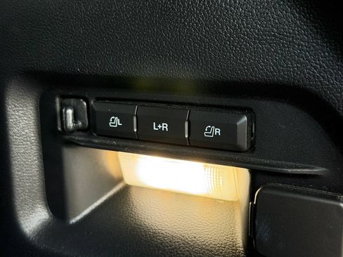 Used 2022 Ford Explorer ST w/ Equipment Group 401A AWD/4WD image 7