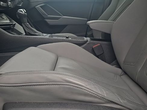 Used 2023 Audi Q3 2.0T Premium Plus image 14