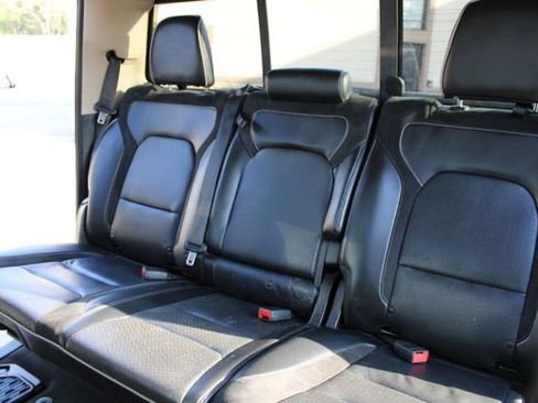 Used 2019 RAM 1500 Laramie AWD/4WD image 41