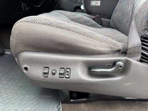 Used 1999 Dodge Ram 2500 Truck 4x4 Quad Cab image 18