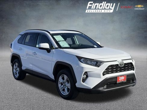 Used 2019 Toyota RAV4 XLE image 1