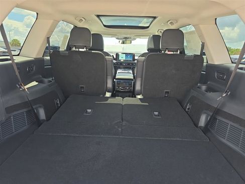 New 2025 Lincoln Aviator 2WD w/ Equipment Group 101A image 11