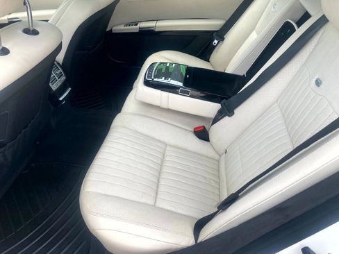 Used 2008 Mercedes-Benz S 600 image 11