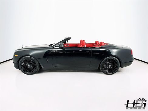 Used 2018 Rolls-Royce Dawn image 27