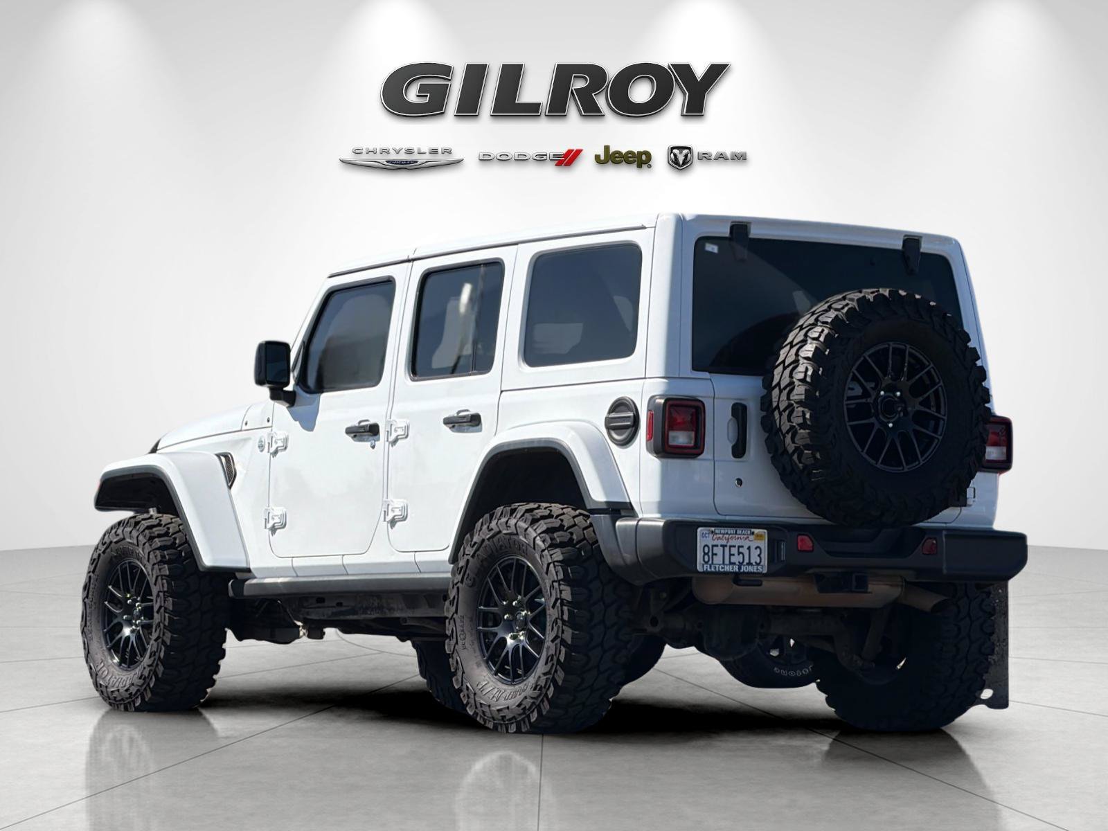 Used 2018 Jeep Wrangler Unlimited Sahara AWD/4WD image 6