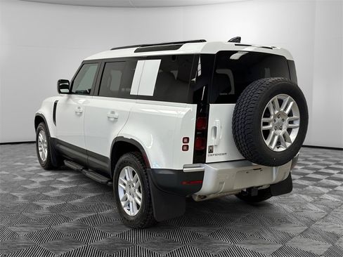Used 2025 Land Rover Defender 110 S image 3
