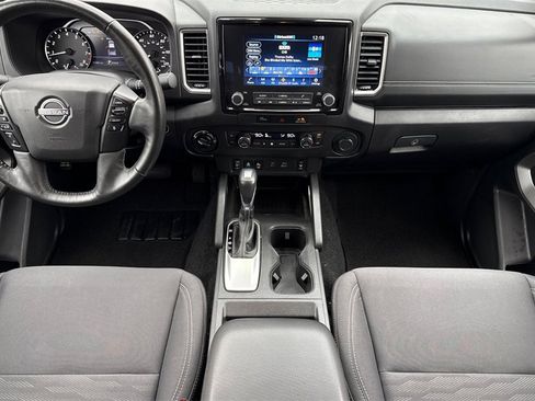 Used 2024 Nissan Frontier SV w/ SV Convenience Package image 19