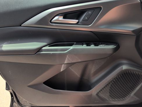 New 2026 Chevrolet Equinox EV LT FWD image 15