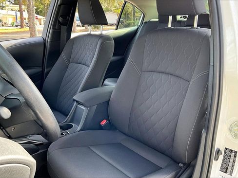 Used 2023 Toyota Corolla LE image 18