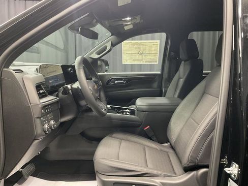 New 2026 Chevrolet Suburban LS w/ LS Custom Edition AWD/4WD image 7