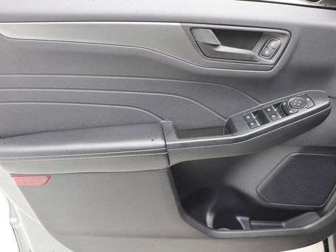 Used 2025 Ford Escape Active image 15