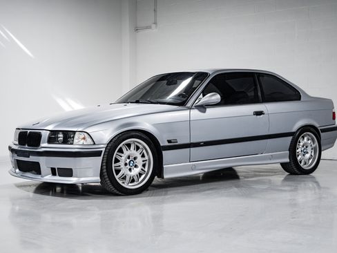 Used 1996 BMW M3 Coupe image 7
