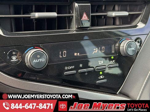 Used 2024 Toyota Camry SE image 21