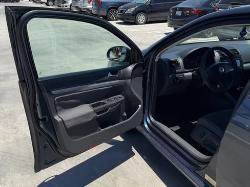 Used 2009 Volkswagen Jetta S FWD image 7