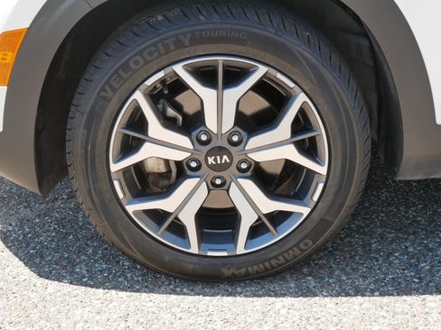 Certified 2021 Kia Seltos EX AWD/4WD image 15