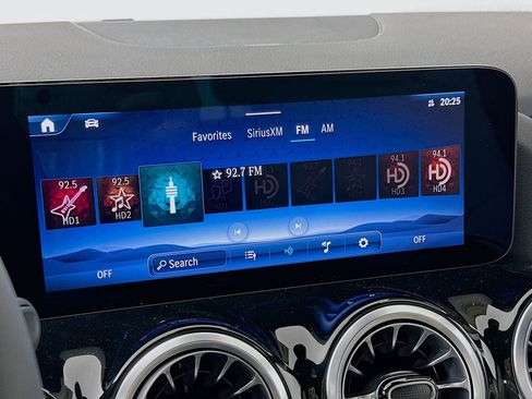 New 2026 Mercedes-Benz GLA 250 image 15