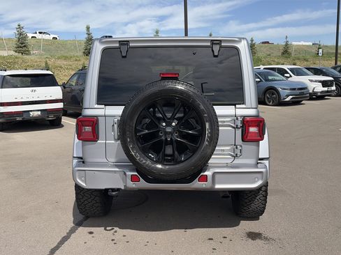 Used 2021 Jeep Wrangler Unlimited Sahara AWD/4WD image 7