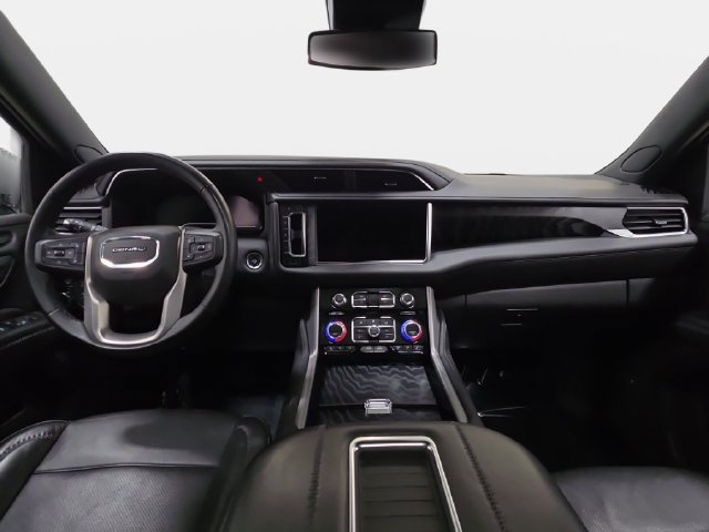 Used 2023 GMC Yukon Denali AWD/4WD image 10