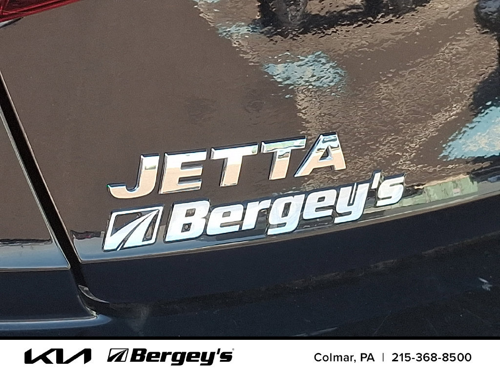 Used 2020 Volkswagen Jetta SE w/ SE Cold Weather Package FWD image 35