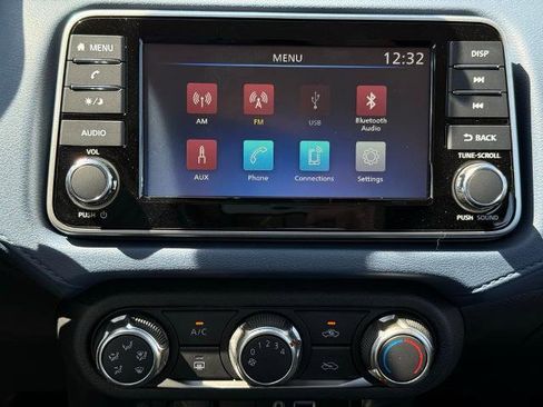 New 2025 Nissan Versa SV w/ Trunk Package image 26