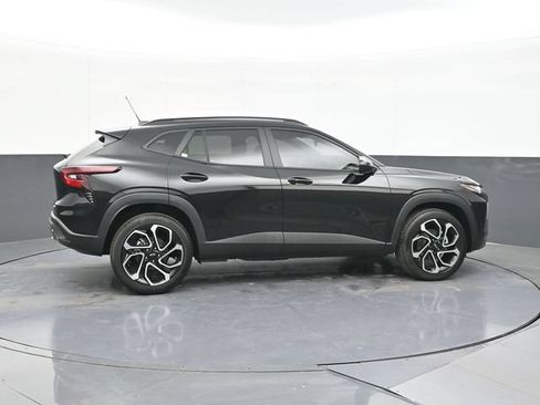 New 2026 Chevrolet Trax RS w/ Sunroof Package FWD image 12