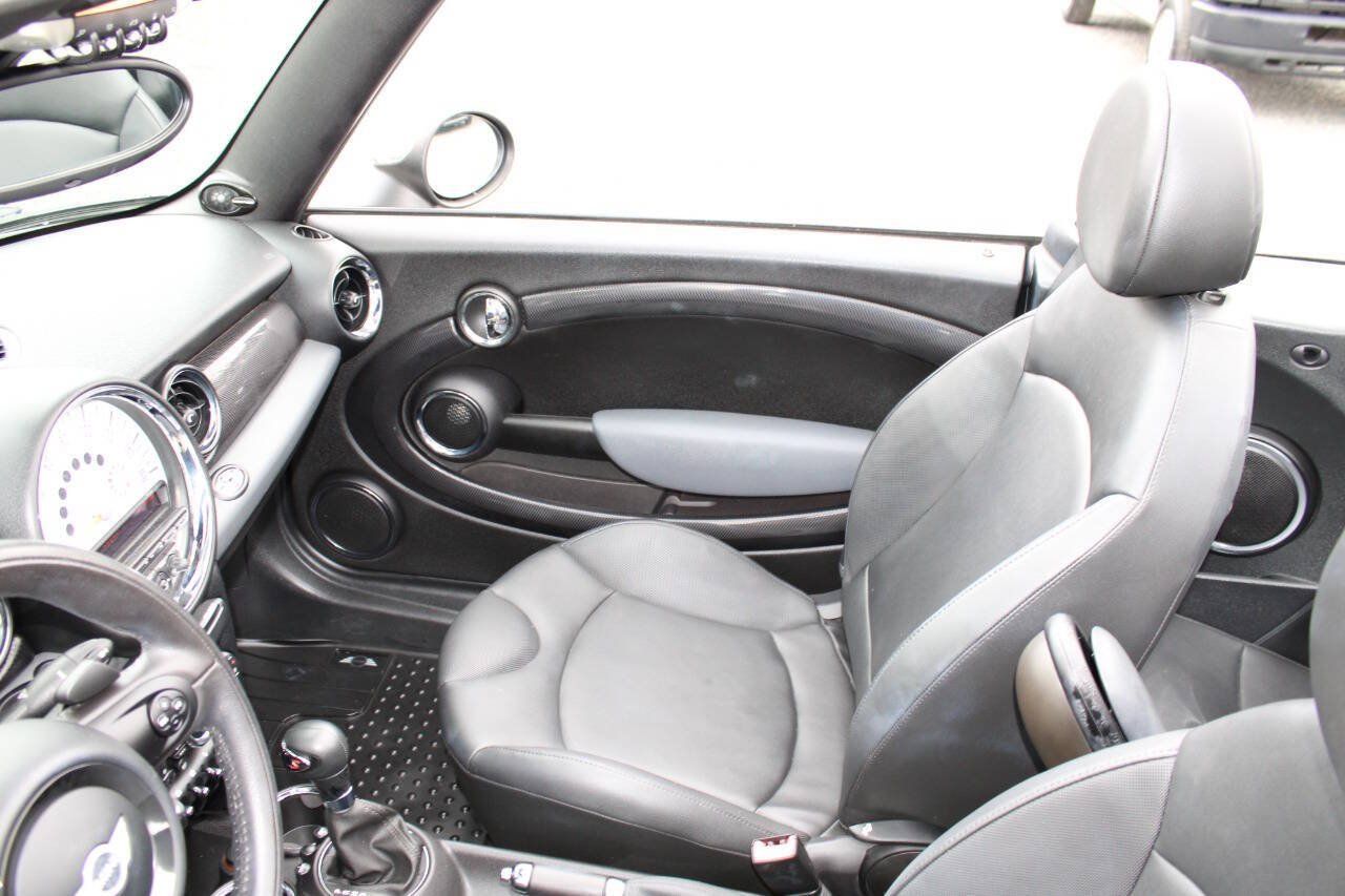 Used 2011 MINI Cooper S FWD image 22