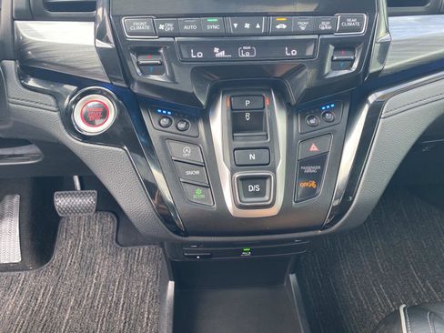 Used 2023 Honda Odyssey Elite image 22