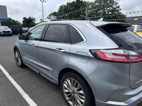 Used 2020 Ford Edge Titanium w/ Equipment Group 301A AWD/4WD image 3