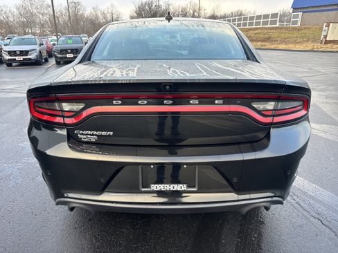 Used 2023 Dodge Charger SXT image 11