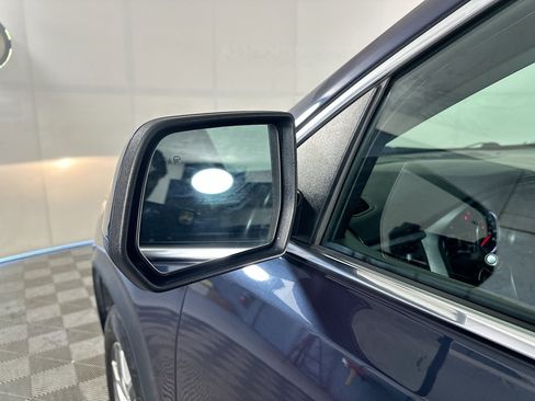 Used 2019 GMC Acadia SLE w/ Driver Alert Package I AWD/4WD image 10