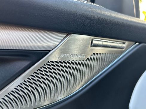 Used 2025 Jaguar F-PACE R-Dynamic S image 25