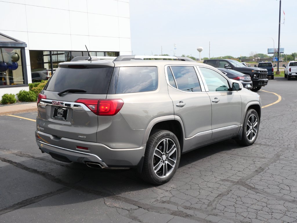 Certified 2019 GMC Acadia Denali w/ Technology Package AWD/4WD image 8