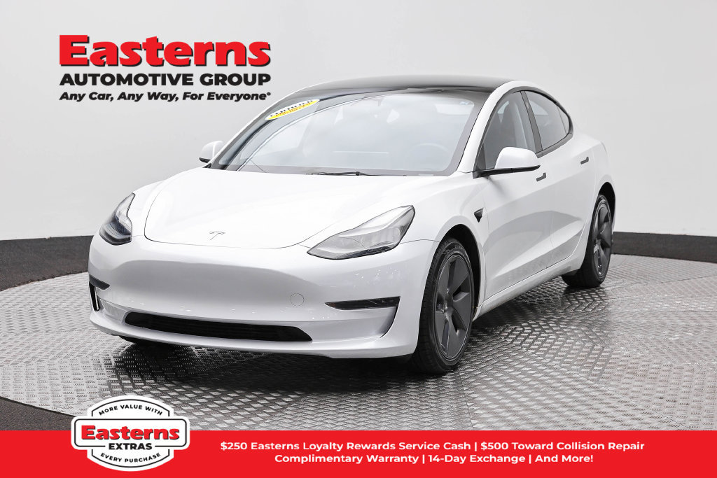 Used 2023 Tesla Model 3 Standard Range RWD image 1