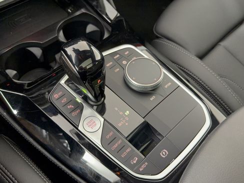 Used 2025 BMW X4 xDrive30i AWD/4WD image 21