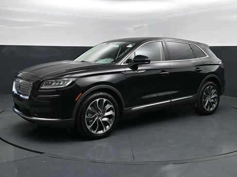 Used 2023 Lincoln Nautilus Reserve w/ Luxury Package AWD/4WD image 1