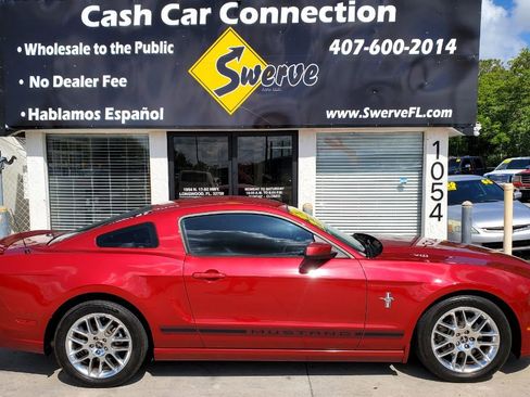 Used 2013 Ford Mustang Premium RWD image 6