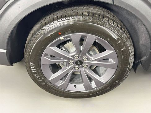 New 2026 Ford Explorer Active w/ Active Comfort Package AWD/4WD image 35