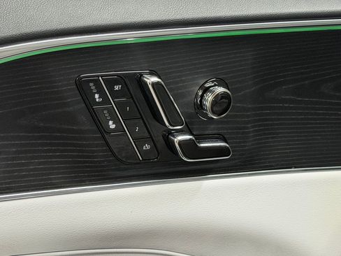 Certified 2024 Cadillac Lyriq Luxury RWD image 20
