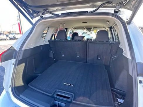 New 2026 Nissan Rogue SV image 10